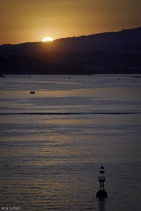Coucher de soleil sur la rade de Toulon. France.