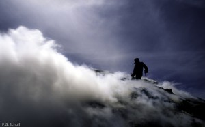 Une volcanologue sur les Fumeroles de l'Etna